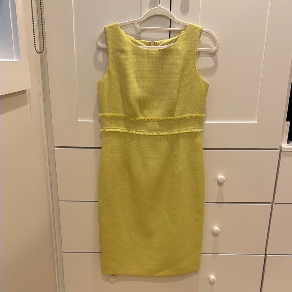 Kasper Lime Green Sleeveless Sheath Dress